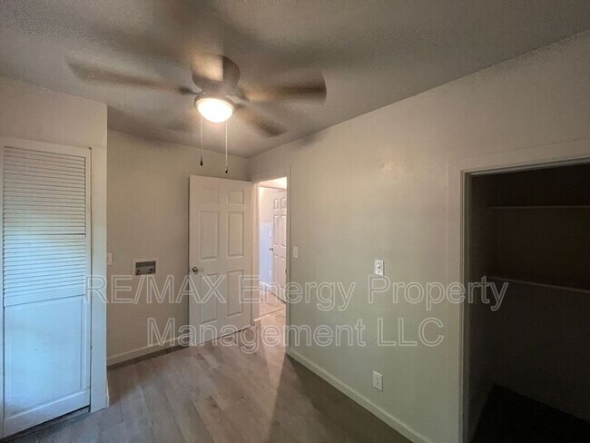 Foto del edificio - 806 N Union Ave