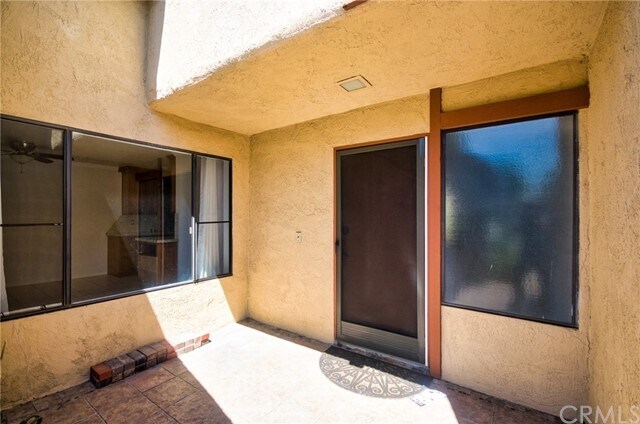 Foto del edificio - 1581 Pine Dr