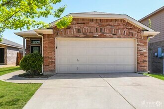 Building Photo - 4805 Cedar Springs Dr