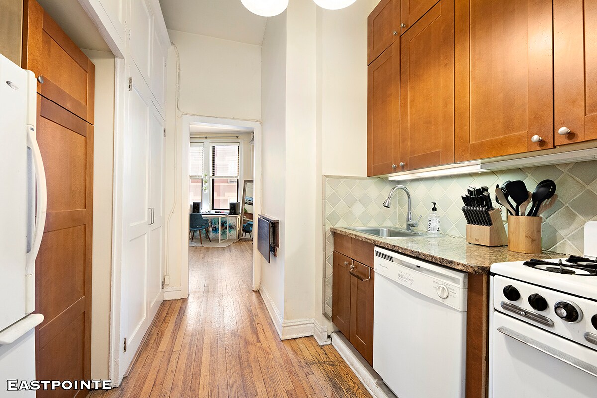 1 Sheridan Square Unit 4F, New York, NY 10014 Condo for Rent in New