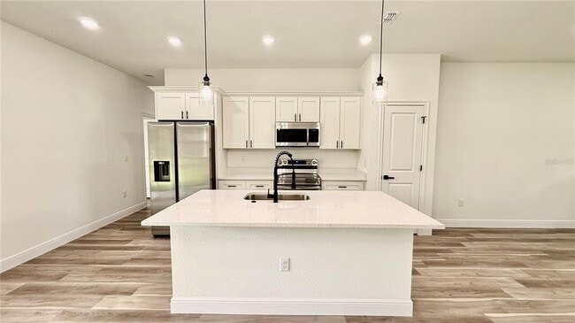 Foto del edificio - 1852 W Quaker Ln