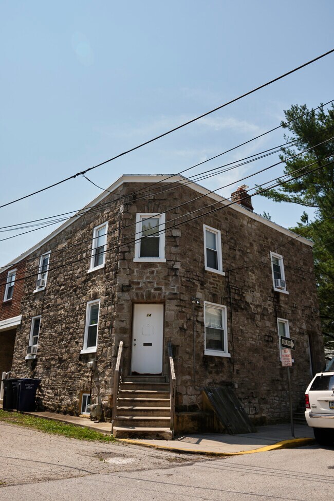 201 Locust St