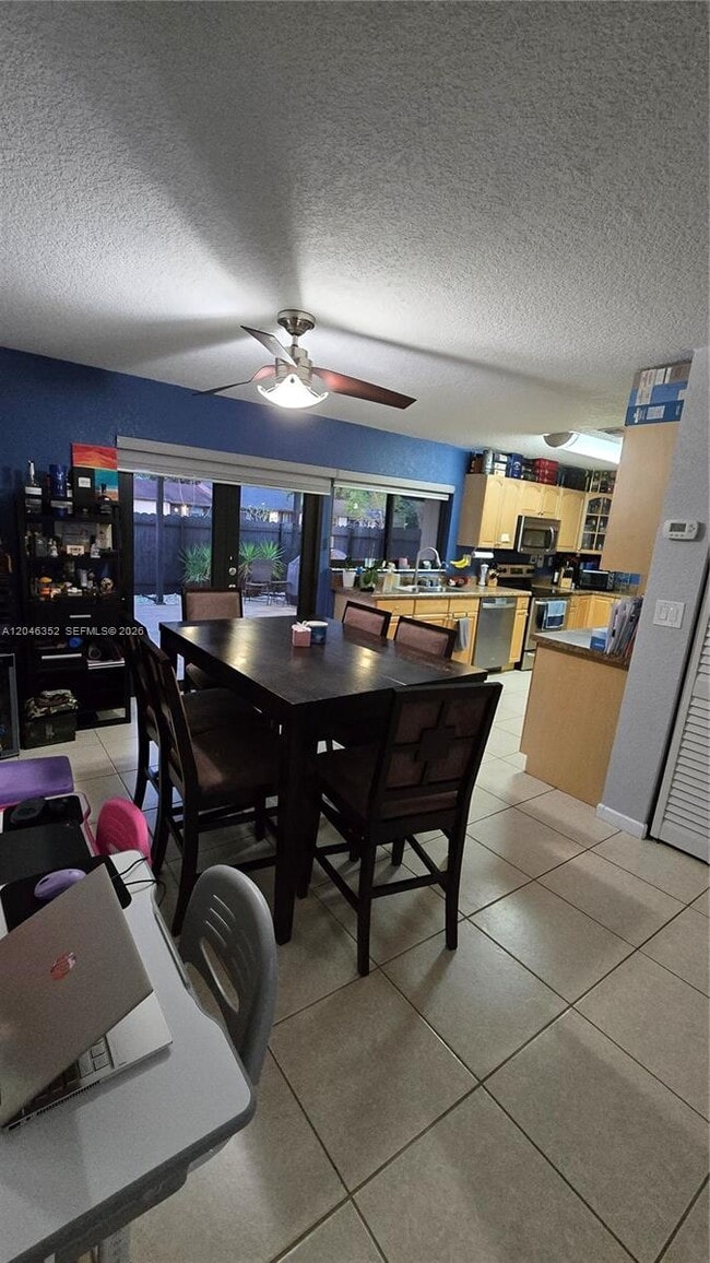 Foto del edificio - 4737 SW 135th Pl