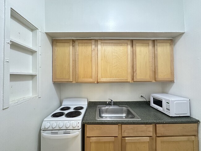 Building Photo - 512 W Arlington Pl
