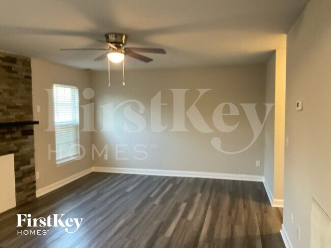 Foto del edificio - 838 Anchor Way NE
