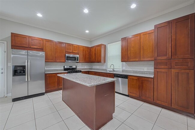 Building Photo - 15426 Addicks Stone Dr