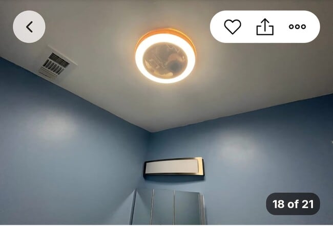 Building Photo - 5911 S Indiana Ave