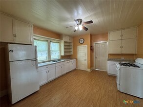 Building Photo - 1451 Old Seguin Luling Rd