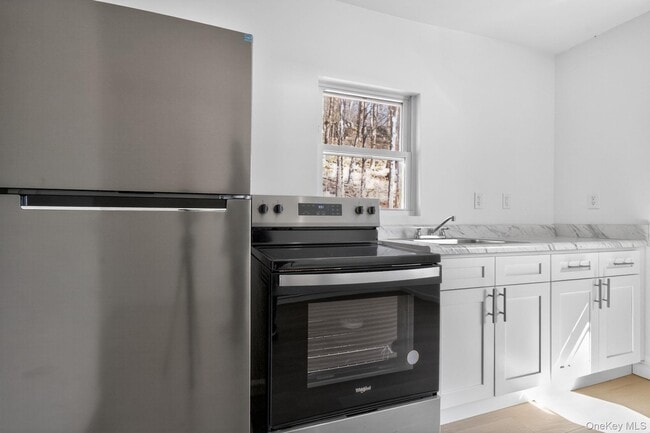 Foto del edificio - 2016 Old Rte 17