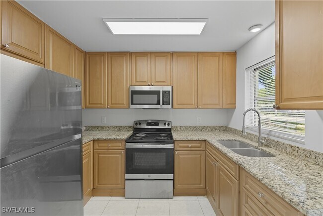 Foto del edificio - 1069 Highlands Dr