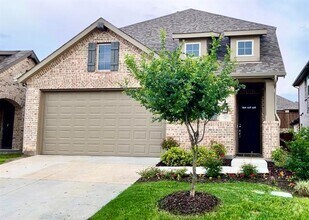 Building Photo - 3952 Oak Crk Cir