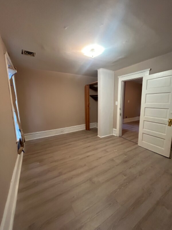 Foto del edificio - 3304 E 55th St