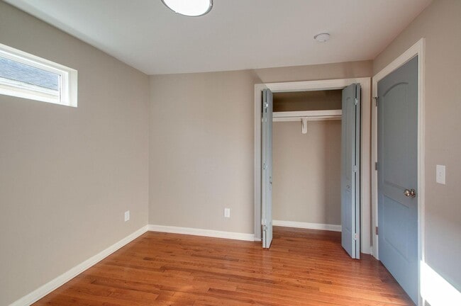 Building Photo - Newly renovated home in the heart of the Buchanan Street Arts District!