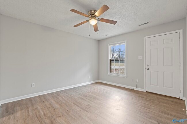 Foto del edificio - 2710 Cave Ave NW