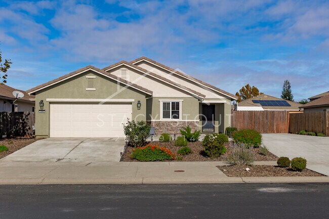 Foto del edificio - 1385 Deerwood St