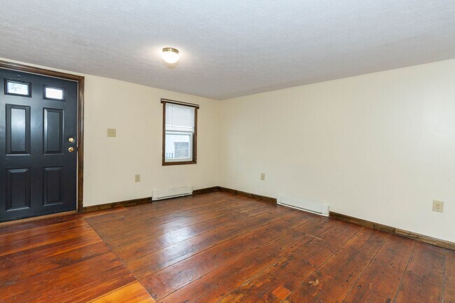 Foto del edificio - 218 S West St