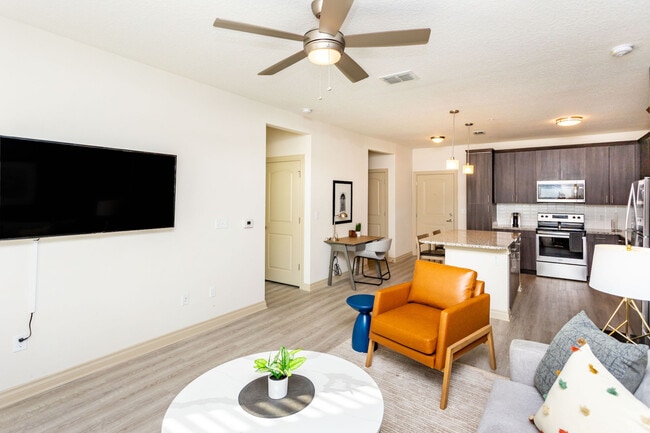 Building Photo - 2770 Mystic Pointe Pkwy