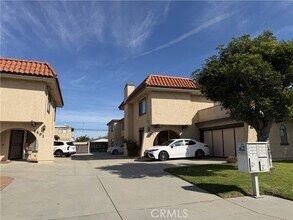 Building Photo - 7911 Glencoe Drive