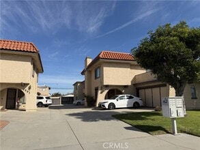 Building Photo - 7911 Glencoe Drive