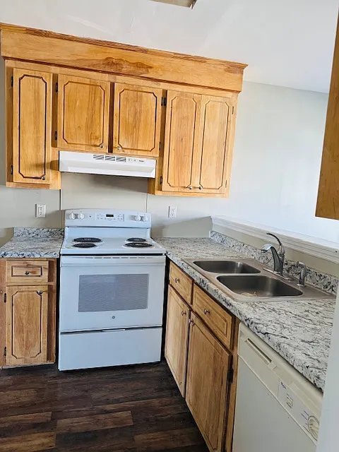 Foto del edificio - 4040 Cedars Pkwy