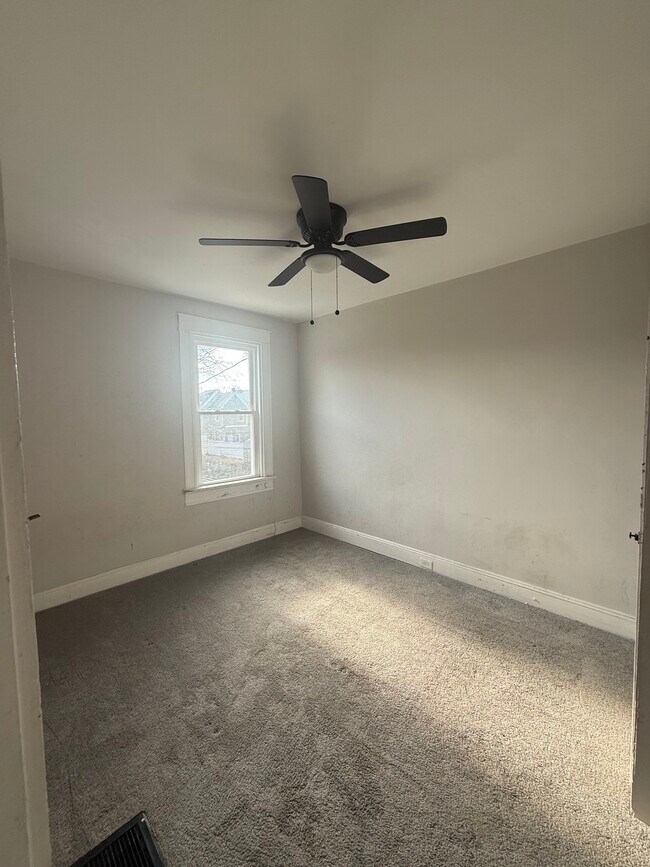 Foto del edificio - 74X Melville Ave