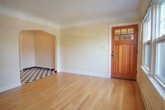 Building Photo - 6425 S Corbett Ave