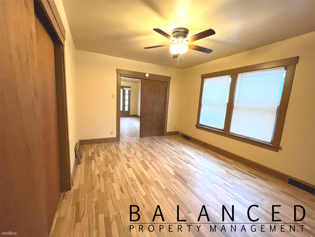 Foto del edificio - 1 br, 1 bath House - 9th Street Apartments...