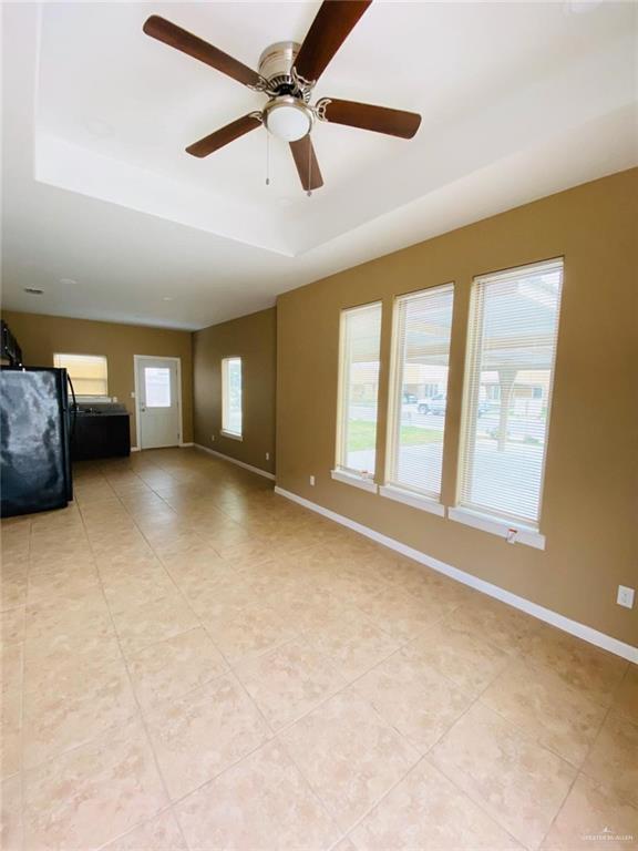 Building Photo - 2111 Garden Ridge Dr
