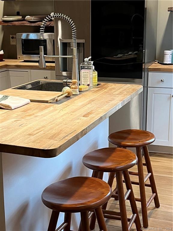 Foto del edificio - 15 Riverview Rd