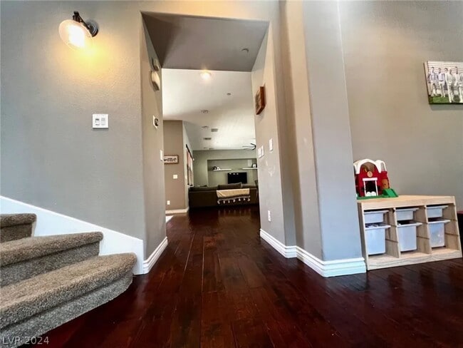 Hallway - 3160 Color Palette Ave