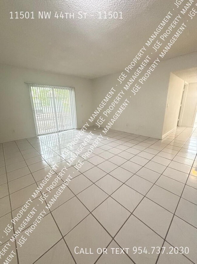 Building Photo - 11501 NW 44th St