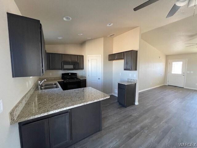 Foto del edificio - 3281 Whitehead Ave