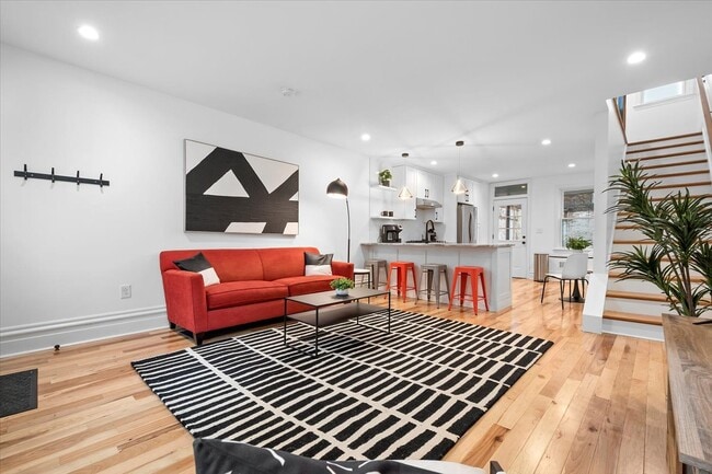 Building Photo - 835 Dounton Way