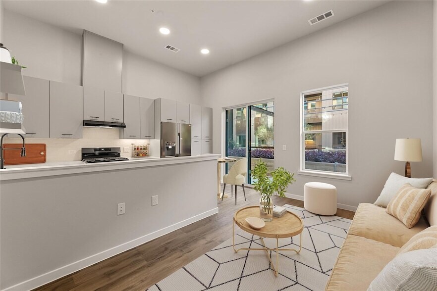 Foto principal - 4510 Terry-O Ln