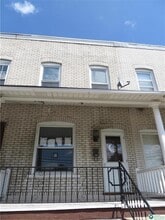 Building Photo - 1509 S Albert St