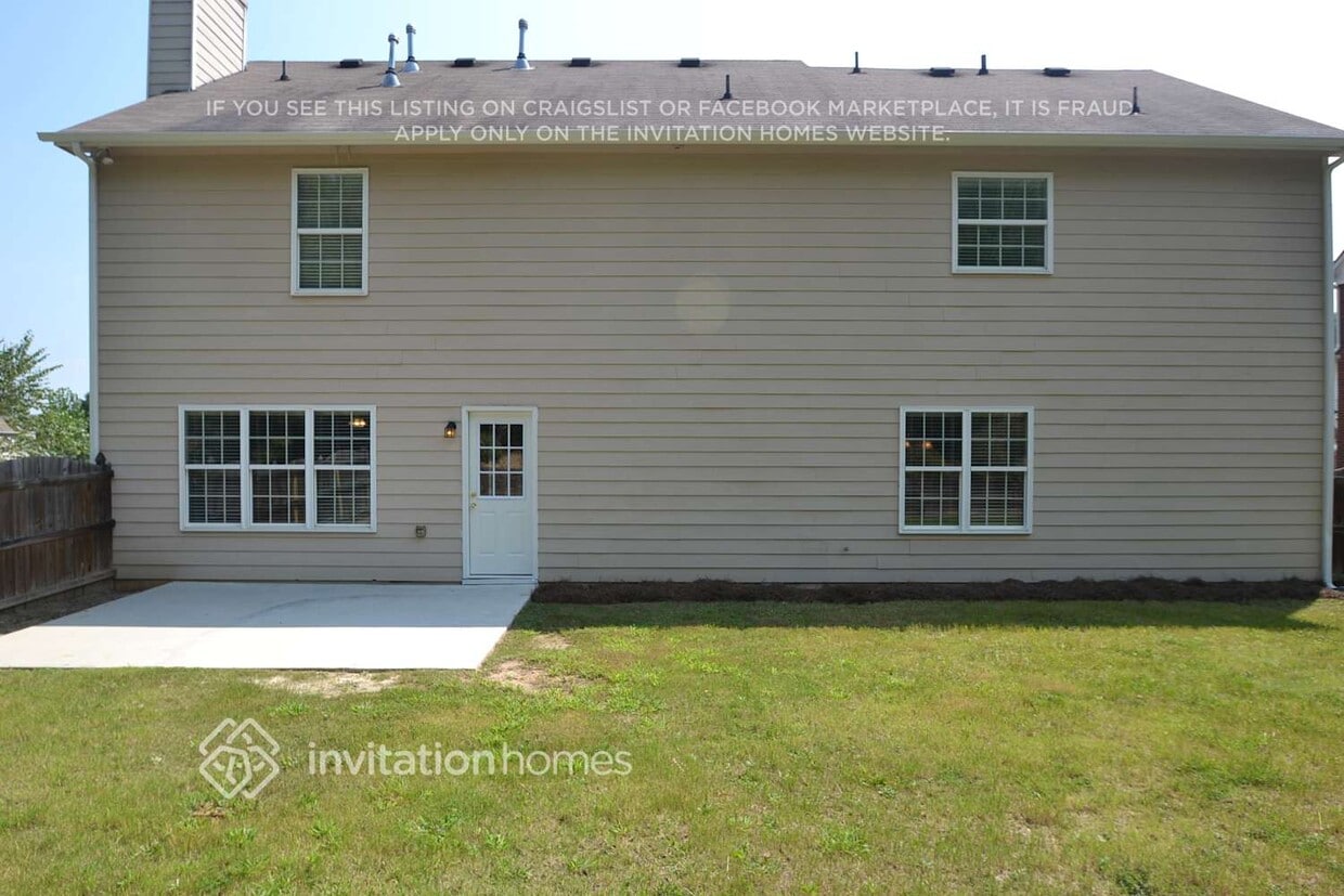 Building Photo - 1568 Great Shoals Cir SE