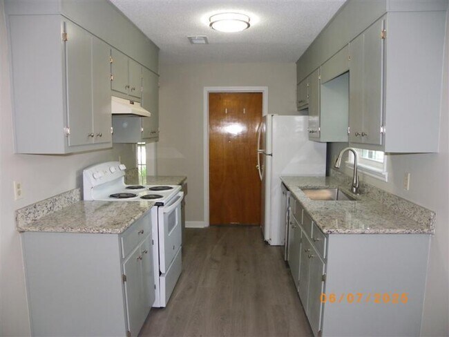 Foto del edificio - 929 N Willowick Dr
