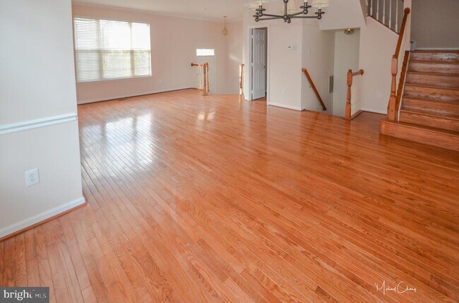 Foto del edificio - 117 Longpoint Way