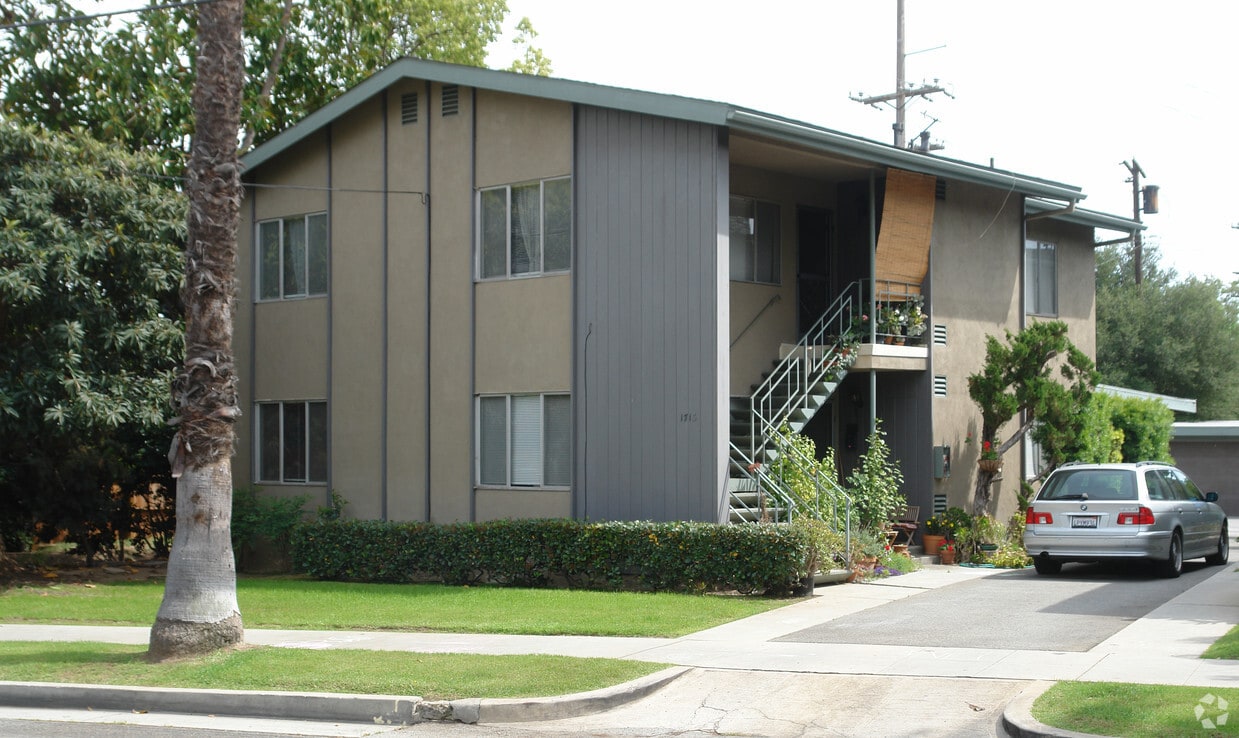 Building Photo - 1711 Oxley St