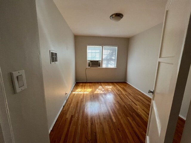 Building Photo - 1305 N Buena Vista St