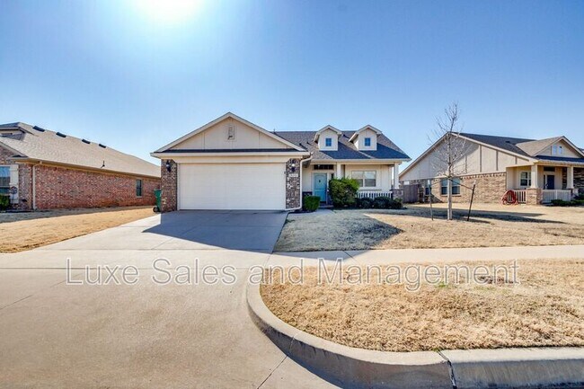 Building Photo - 19201 Blanco Dr