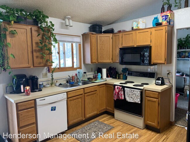 Building Photo - 4 br, 3 bath House - 2604 E Redbud Drive