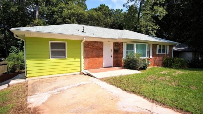 Building Photo - 870 Sherwood Cir