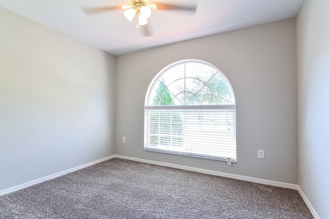 Building Photo - 13610 Ogakor Dr