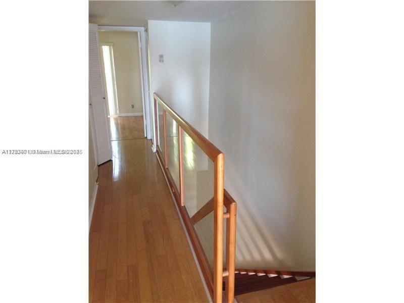 Foto del edificio - 4000 NE 168th St