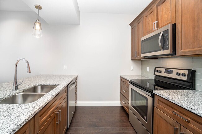 Foto del edificio - 406 N Hamilton St