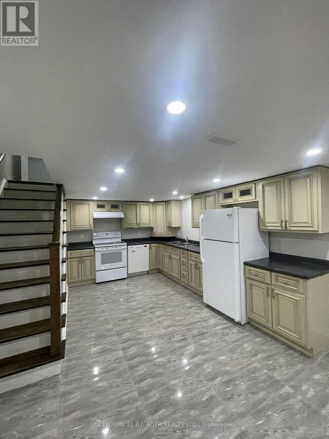 Building Photo - 225 Cox Mill Rd