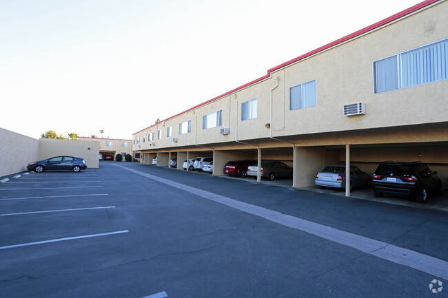 Building Photo - La Entrada Apartments