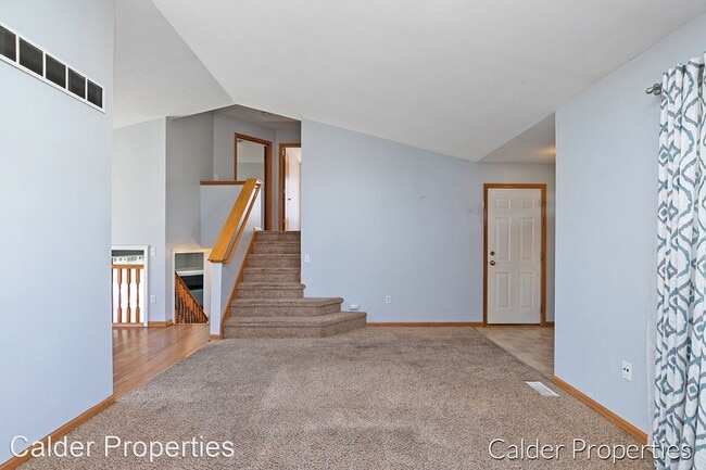 Building Photo - 4 br, 2 bath House - 5900 Eaglechase Dr