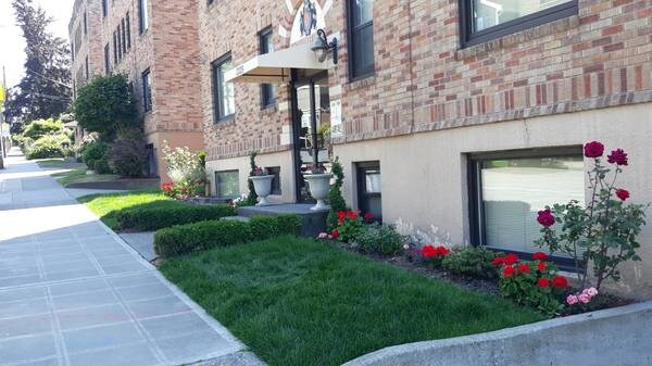 Foto principal - 2317 10th Ave E